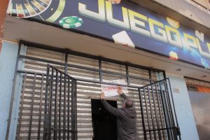 Clausuran casinos de juegos